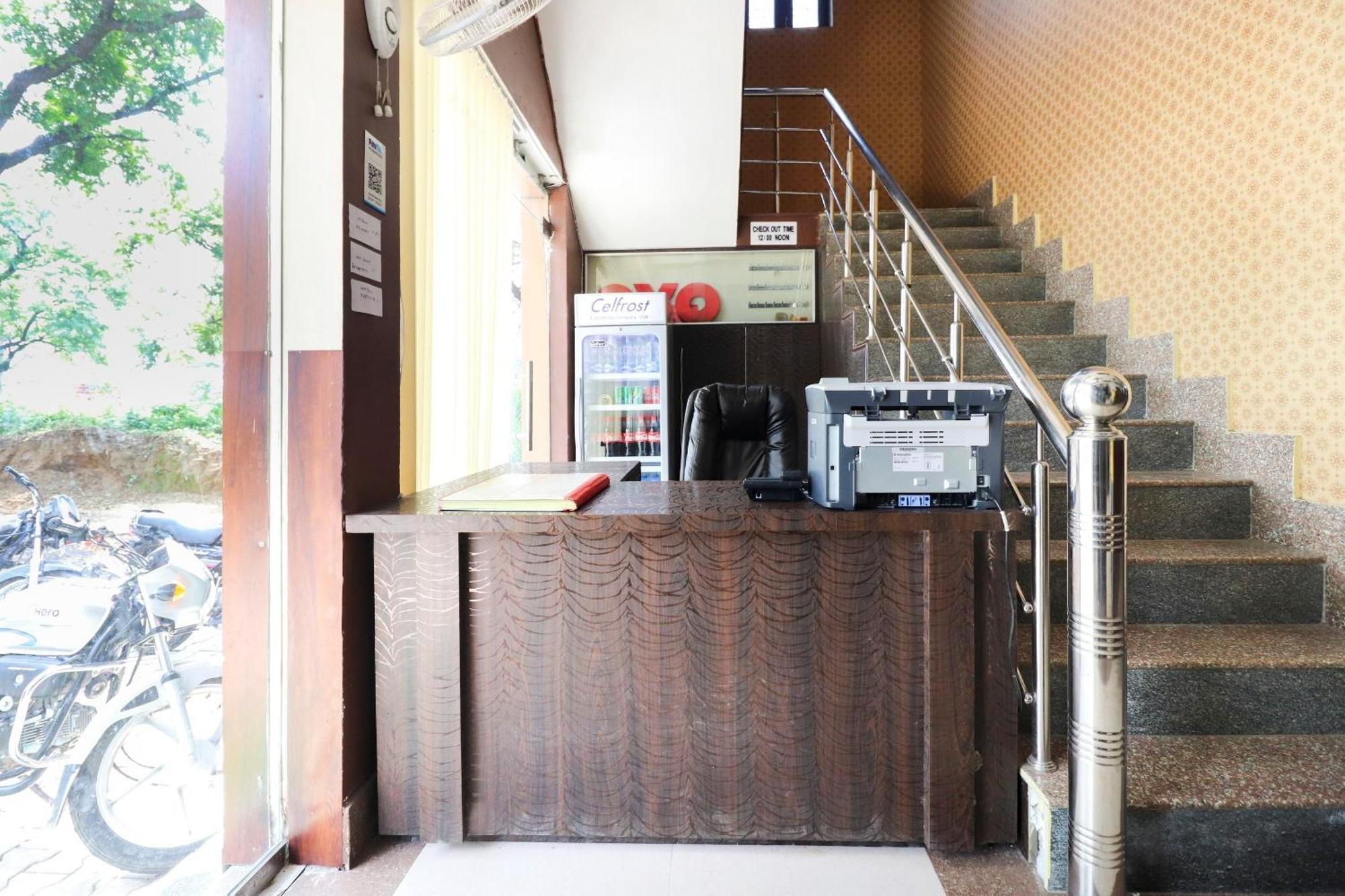 โอโย 35382 โฮเต็ล มูนไลท์ Hotel Roorkee ภายนอก รูปภาพ